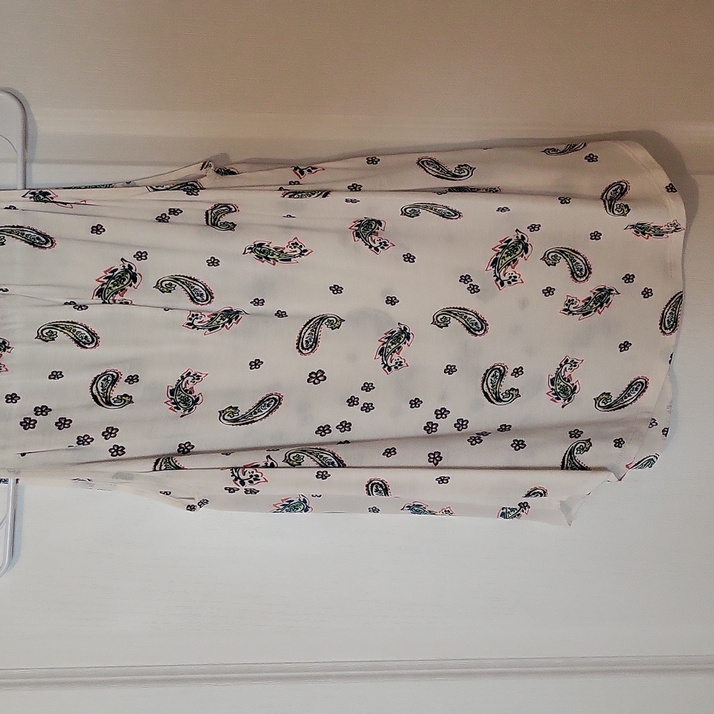 Two Size Small Loft Tops - Picture 6 of 6